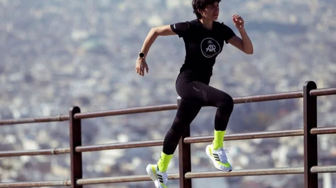 Χαρά Σκουλαρίκη: Η Nutrition Coach των adidas Runners Athens δίνει τις διατροφικές της συμβουλές σε όσους αγαπούν το τρέξιμο