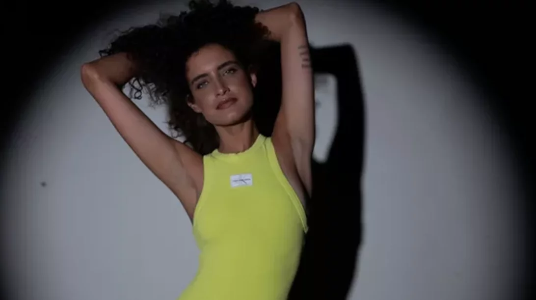 Τα Hero Pieces του Calvin Klein: Γιατί πρέπει να προσθέσεις ένα bodycon φόρεμα στην γκαρνταρόμπα σου