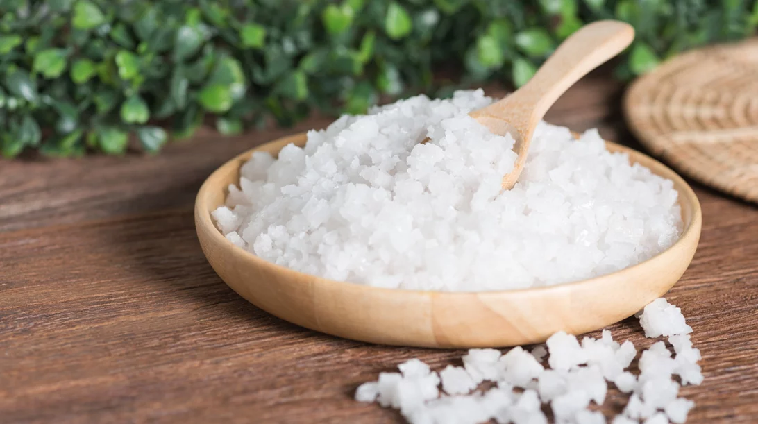 Άλατα Epsom: 4 ευεργετικές χρήσεις και μία προς αποφυγήν!