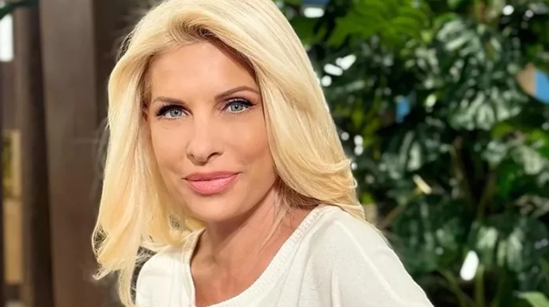 Αγνώριστες αλλά απόλυτα αληθινές: 15 Ελληνίδες celebrities δείχνουν περήφανα τα φυσικά μαλλιά τους