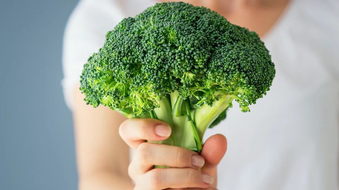 Μπρόκολο: Τα μυστικά για να παραμείνει πράσινο και τραγανό