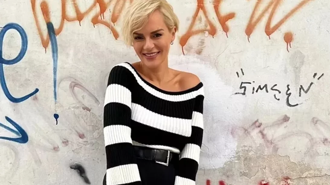 Η Έλενα Χριστοπούλου υιοθέτησε το πιο chic μανικιούρ του φθινοπώρου, αλλά και του χειμώνα