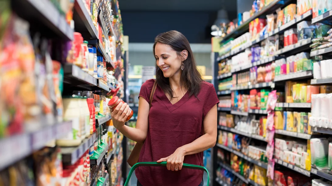 Τα 7 στοιχεία που πρέπει να τσεκάρεις στην ετικέτα τροφίμων