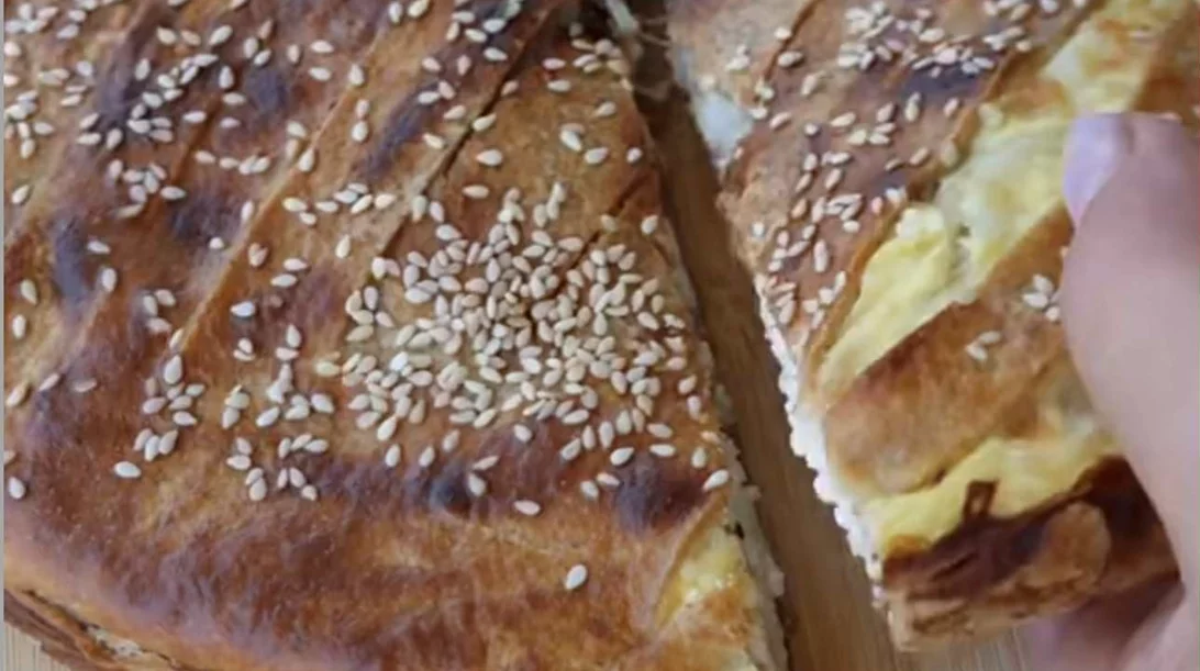 Εύκολη συνταγή για τυρόπιτα χωρίς φύλλο - Μόνο με τορτίγια ολικής