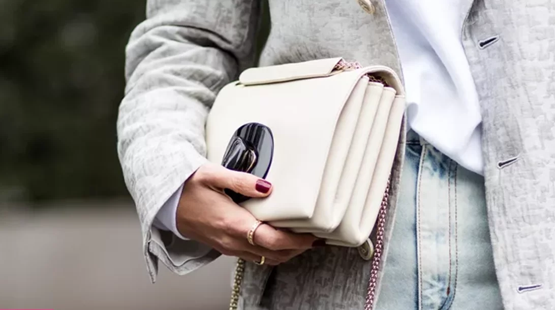 Έχεις κοντά νύχια; Οι τάσεις της χρονιάς που θα τα αναδείξουν