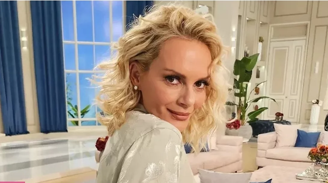 Το εξαιρετικά οικονομικό κραγιόν που ενθουσίασε την Έλενα Χριστοπούλου