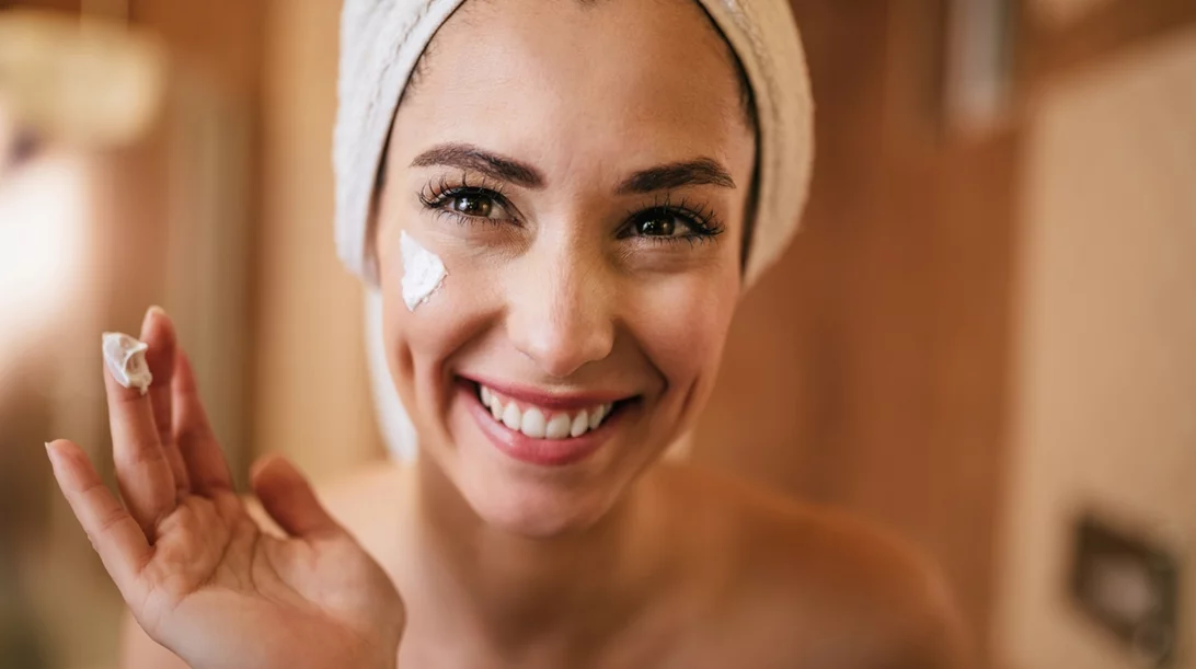 H viral ενυδατική κρέμα που οι beauty addicts αποκαλούν "botox σε βάζο"