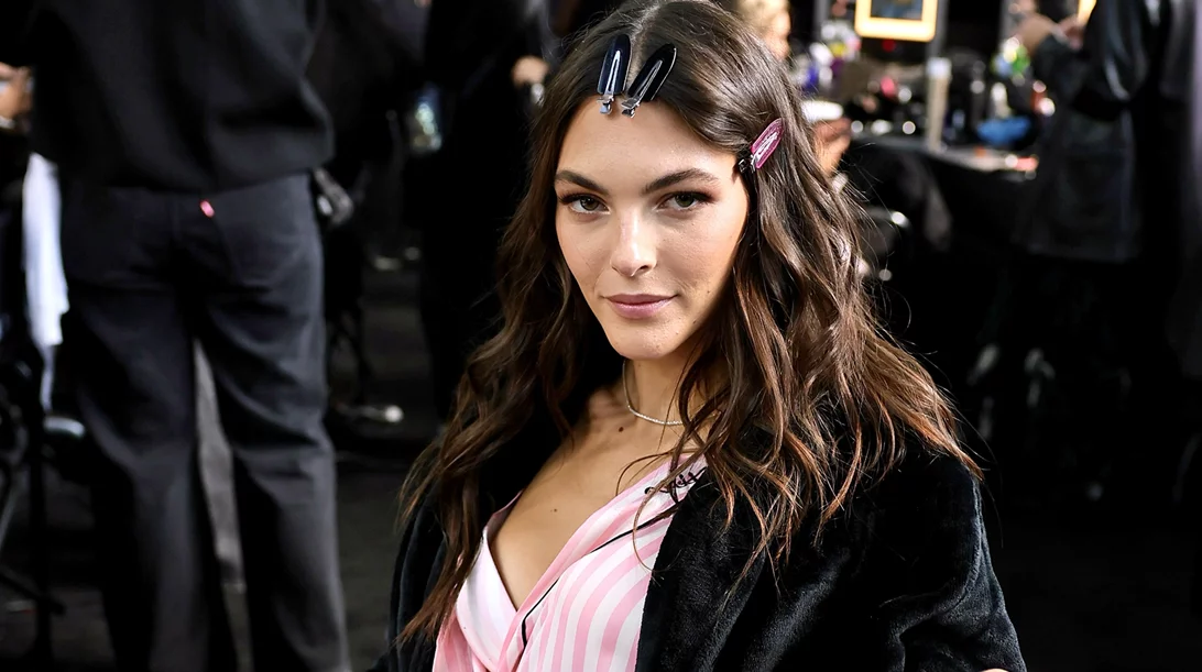 Θες να βάψεις τα μαλλιά σου; Αυτό είναι το ιδανικό χρώμα αν θες να φωτίσεις το πρόσωπό σου