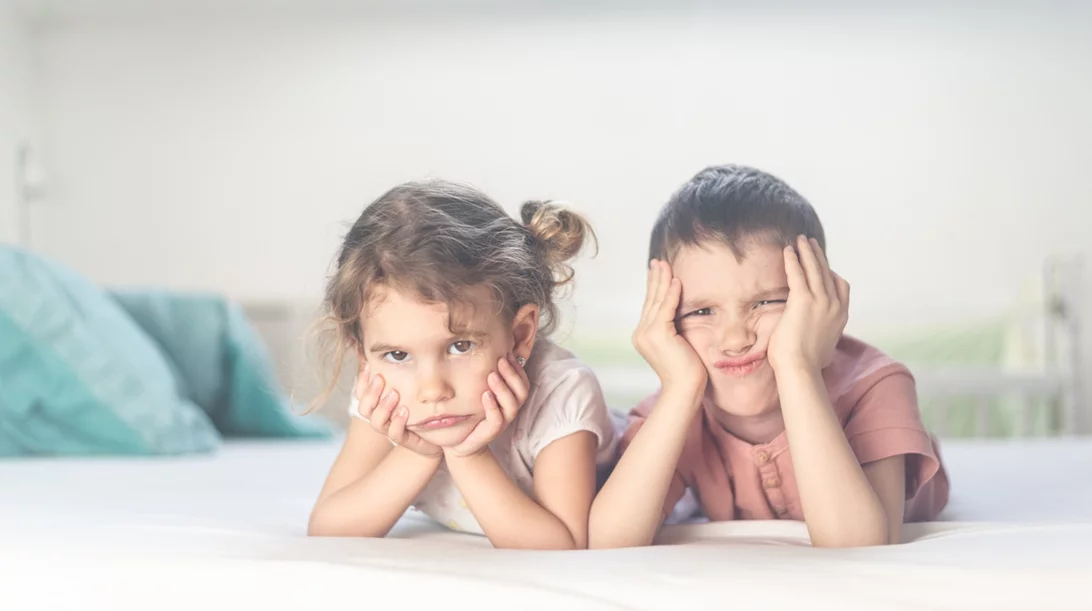 "Μαμά, βαριέμαι!": Όταν τα παιδιά θέλουν να παίξουν αλλά εσύ έχεις δουλειές