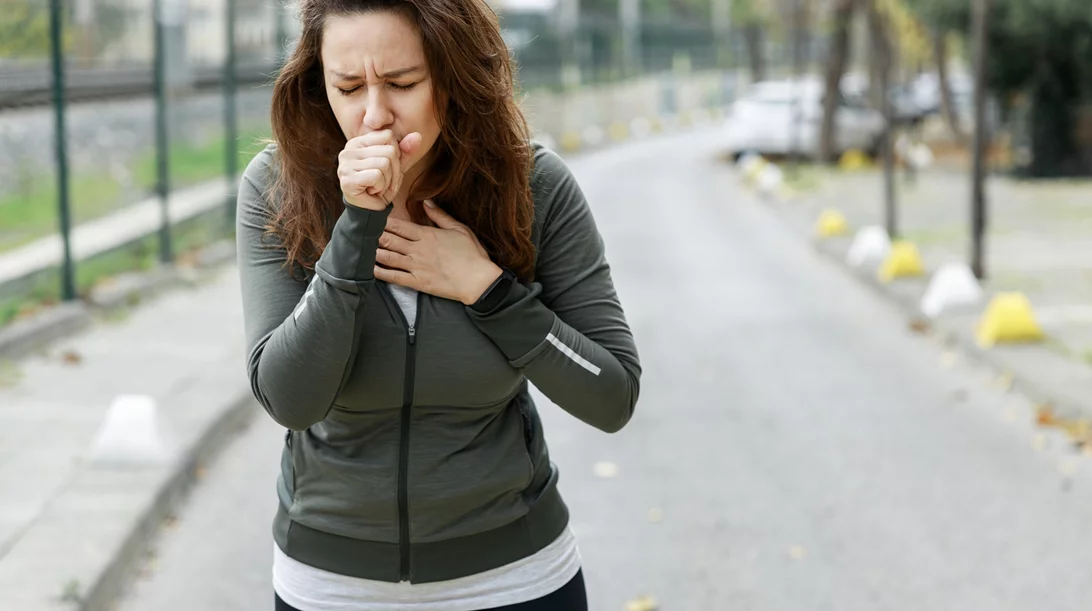 Αντιμετώπισε ιώσεις και γρίπη με αυτή την απλή άσκηση
