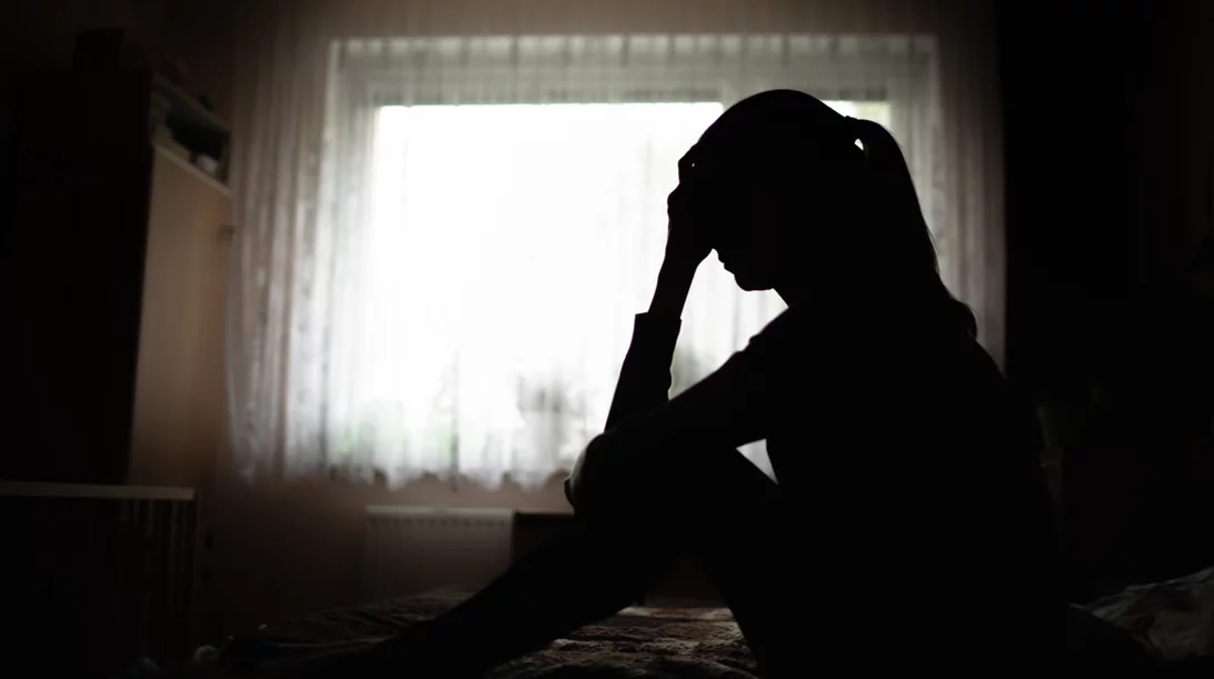 Αυτά είναι τα 10 σιωπηλά σημάδια της κατάθλιψης