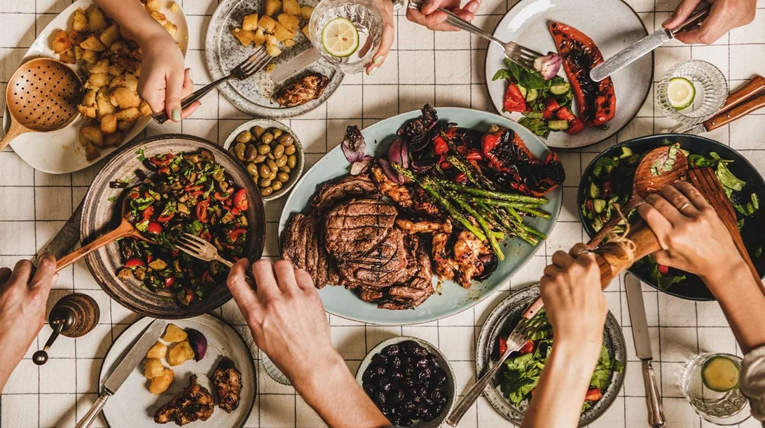 Tasty Awards 2024 x Esquire: Ποιο είναι το αγαπημένο σου εστιατόριο στην Αθήνα;