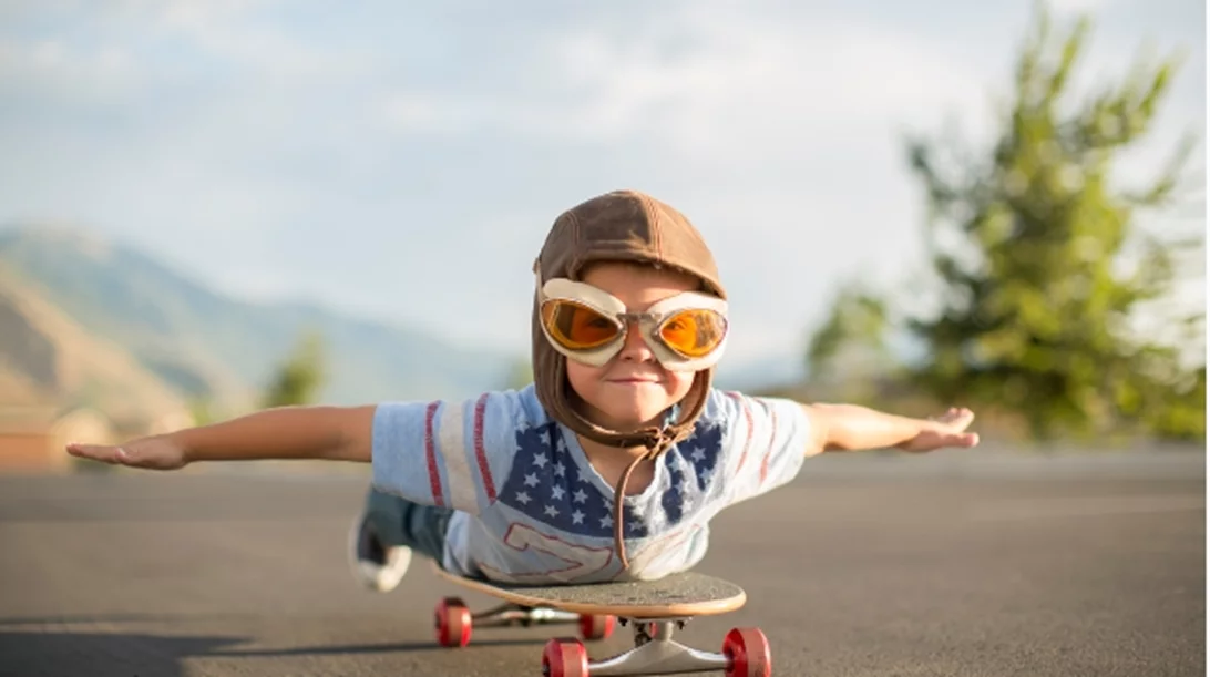 "Μαμά, δεν είμαι γενναίος όπως οι φίλοι μου": 5 μαγικές φράσεις για να μεγαλώσεις θαρραλέα παιδιά