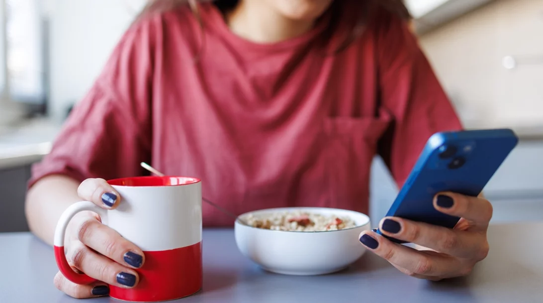 Επικίνδυνα διατροφικά κόλπα του Instagram και του TikTok που δεν πρέπει να πιστέψεις