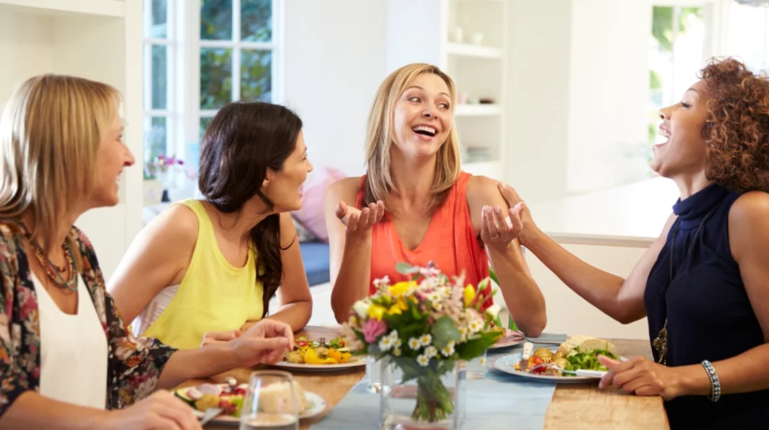 Καλή ζωή στην εμμηνόπαυση: Οι ορμόνες, τα συμπτώματα και ο ρόλος της άσκησης και της διατροφής