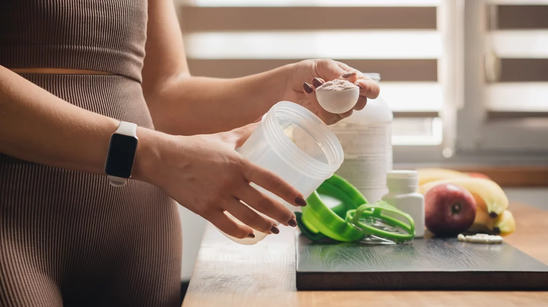 Κρεατίνη: Ό,τι χρειάζεται να ξέρεις για το αμφιλεγόμενο συμπλήρωμα διατροφής