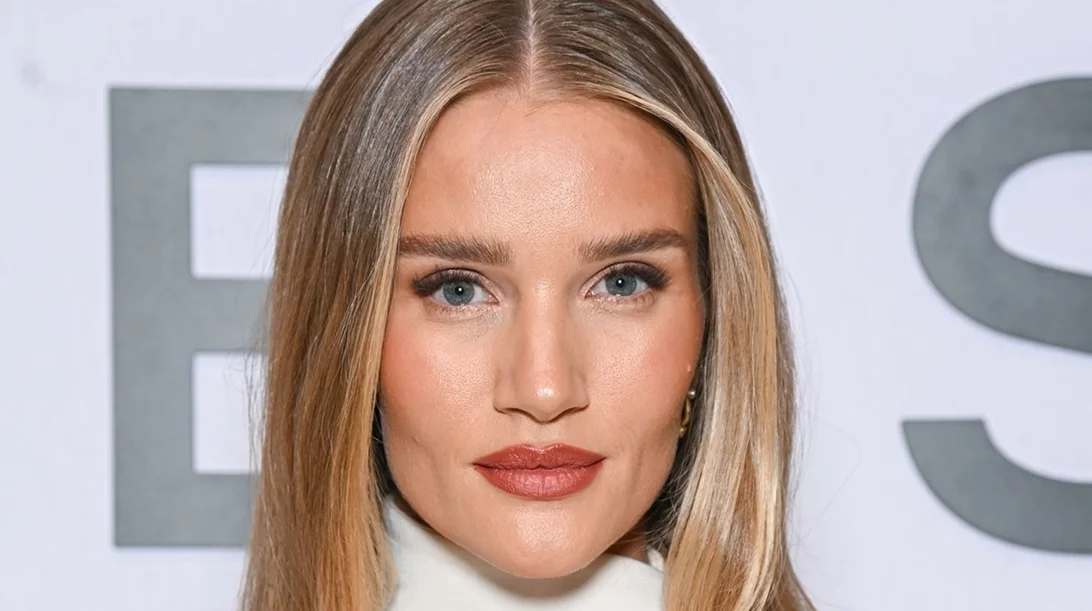 Υγρό ρουζ: Οι 4 καλοκαιρινές αποχρώσεις για συγκλονιστικό make up look