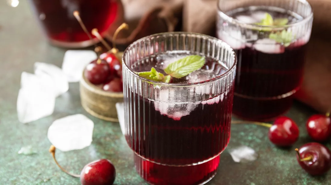 Το "μαγικό" κοκτέιλ του TikTok που υπόσχεται τέλειο ύπνο - Δοκίμασέ το!