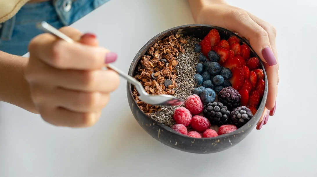 Αυτό είναι το μοναδικό superfood που πρέπει να τρως πάντα στο πρωινό, σύμφωνα με έναν ειδικό