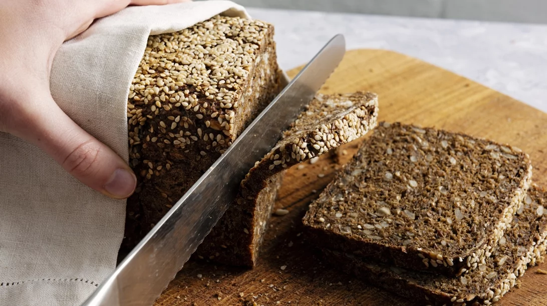 Το ψωμί χωρίς γλουτένη που λατρεύει η Εριέττα Κούρκουλου Λάτση – Και μπορείς να φτιάξεις εύκολα κι εσύ