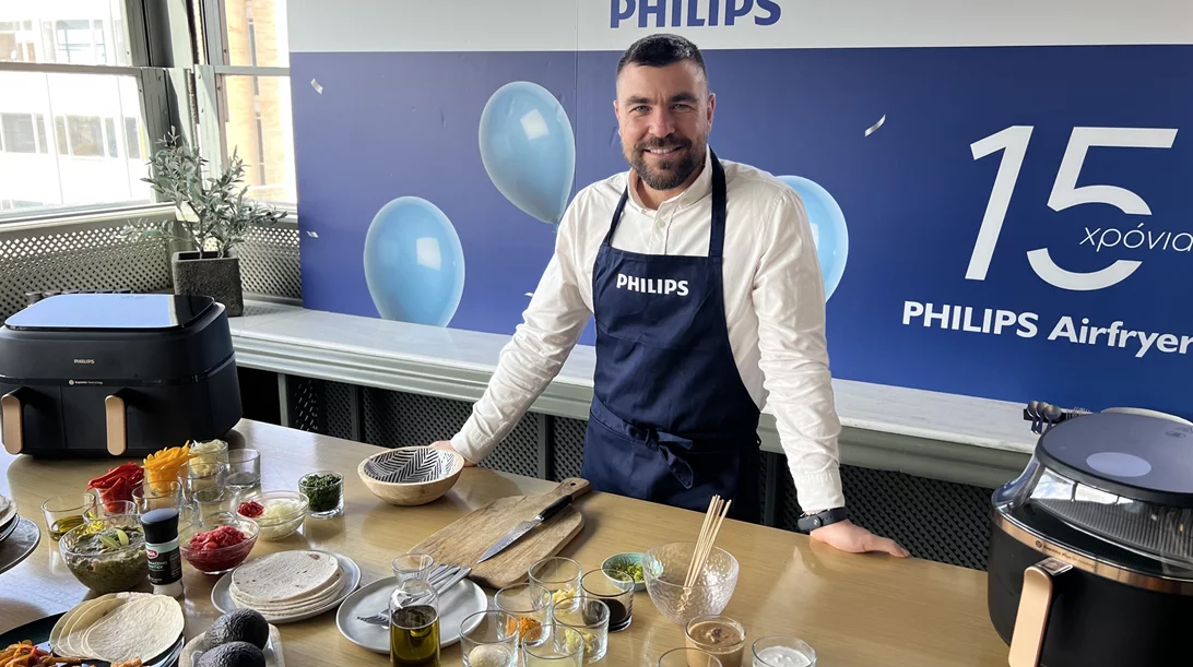 PHILIPS: Γιόρτασε τα 15 χρόνια από το λανσάρισμα της καινοτομικής κατηγορίας των Airfryers παγκοσμίως