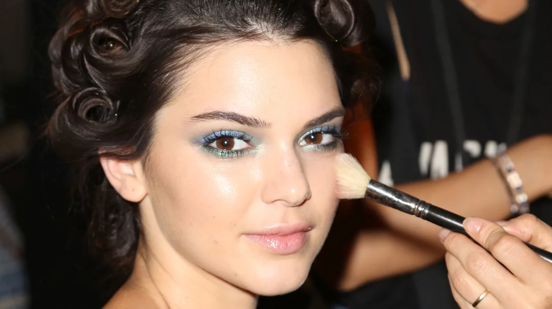 Πώς θα κάνεις το foundation να δείχνει σαν "second skin" στην επιδερμίδα