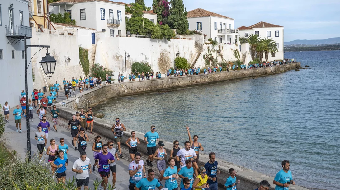 Από τις 3 έως τις 5 Οκτωβρίου οι Σπέτσες φιλοξενούν το 14ο Spetses Mini Marathon