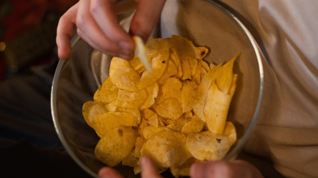 Συνταγή για τα πιο τραγανά και νόστιμα σπιτικά πατατάκια