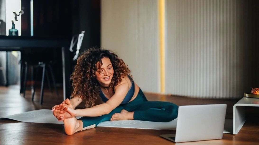 Αντίο γυμναστήριο! Η άσκηση που χαρίζει επίπεδη κοιλιά σε λιγότερο από πέντε λεπτά