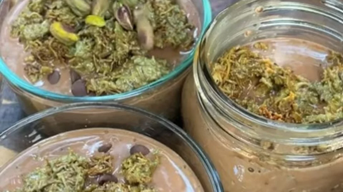 Oatmeal με γεύση "σοκολάτα Ντουμπάι" - η απόλυτη παραλλαγή του viral γλυκού!