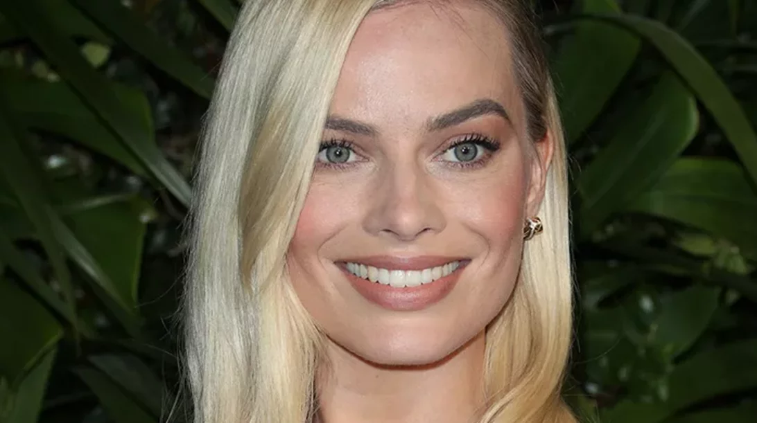 "The Money Piece" | H νέα τεχνική βαφής που θα φωτίσει το πρόσωπό σου