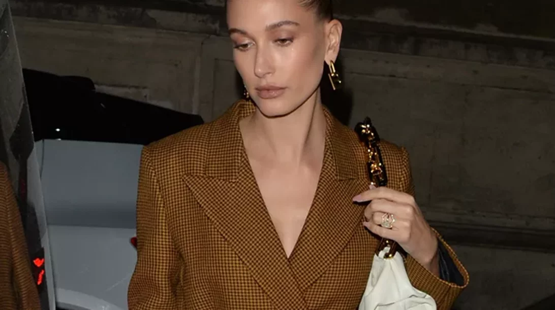 Messy Bun | 3 γιορτινές εκδοχές του πιο trendy "επιμελώς ατημέλητου" κότσου