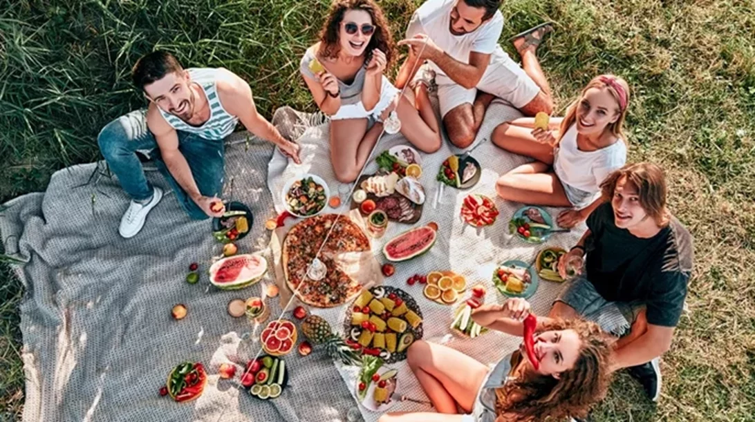 Πικνίκ την Κυριακή | Συντροφιά και Coca-Cola