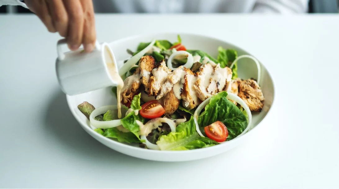 Το νο.1 dressing σαλάτας για απώλεια βάρους σύμφωνα με τους διαιτολόγους