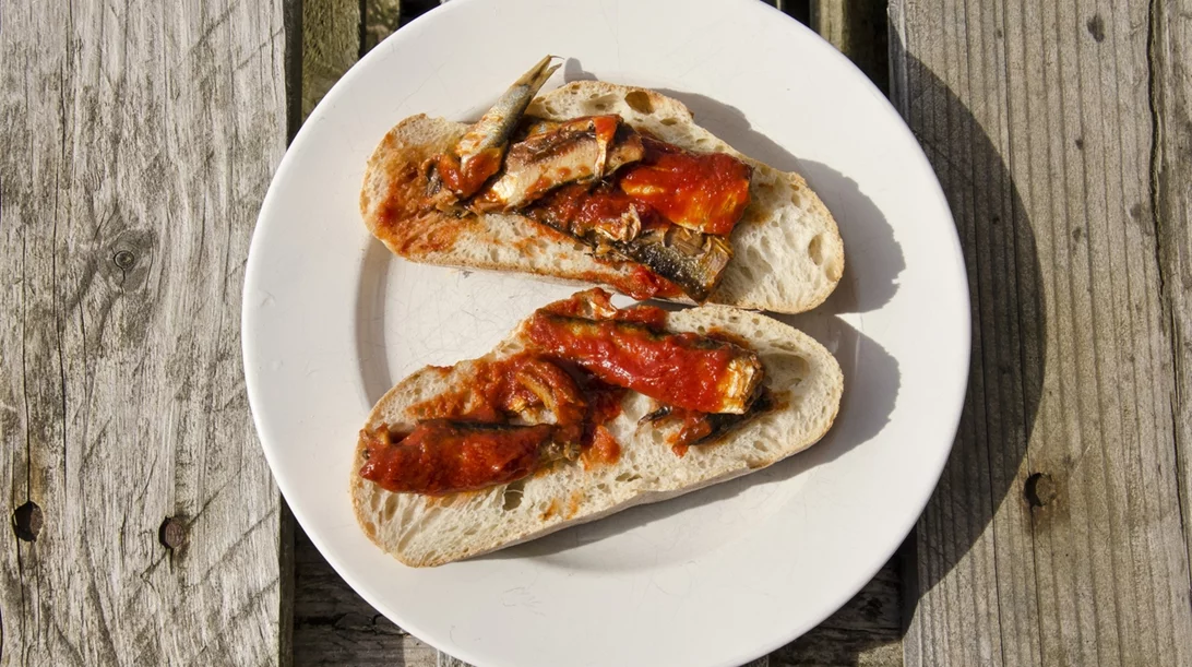 Το ψάρι που συνιστούν οι καρδιολόγοι αντί για τόνο: Ένα φυσικό "φάρμακο" για καρδιαγγειακή προστασία