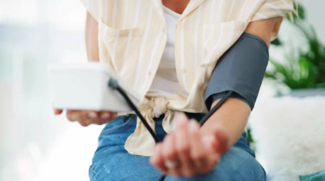 Χαμηλή αρτηριακή πίεση; Τα συμπτώματα και βασικές οδηγίες