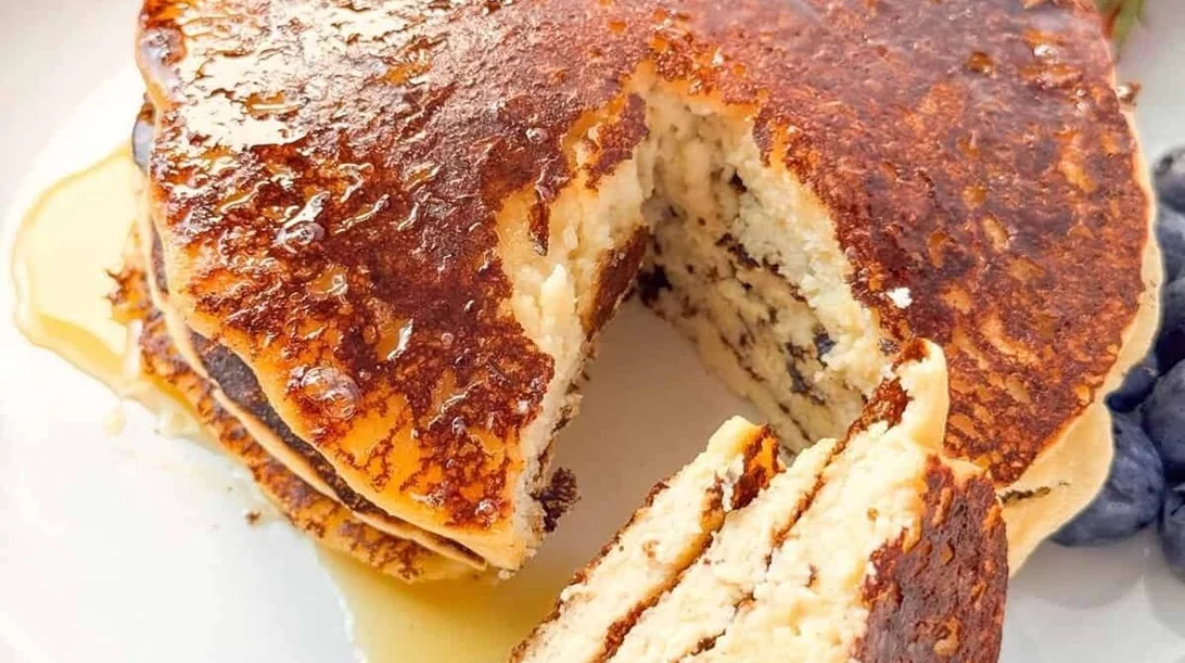 Με cottage + αυγά: Αυτά είναι τα πιο πρωτεϊνικά pancakes που μπορείς να φτιάξεις
