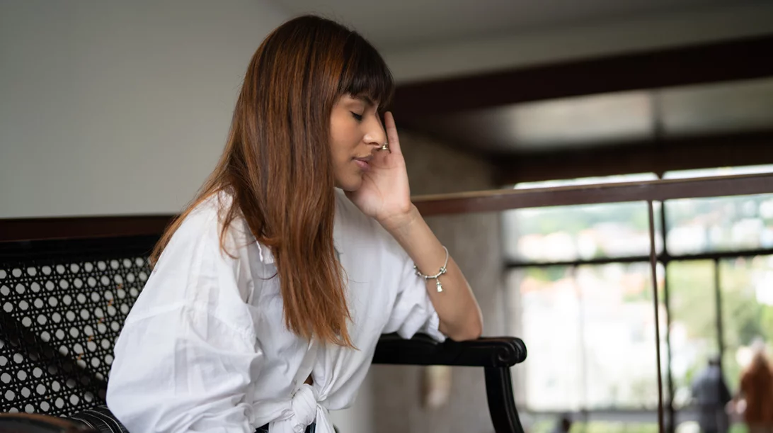 Γιατί ζαλίζομαι όταν σηκώνομαι από την καρέκλα;