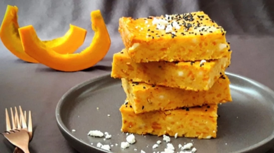 Κολοκυθόπιτα με κίτρινη κολοκύθα χωρίς φύλλο από τη διατροφολόγο
