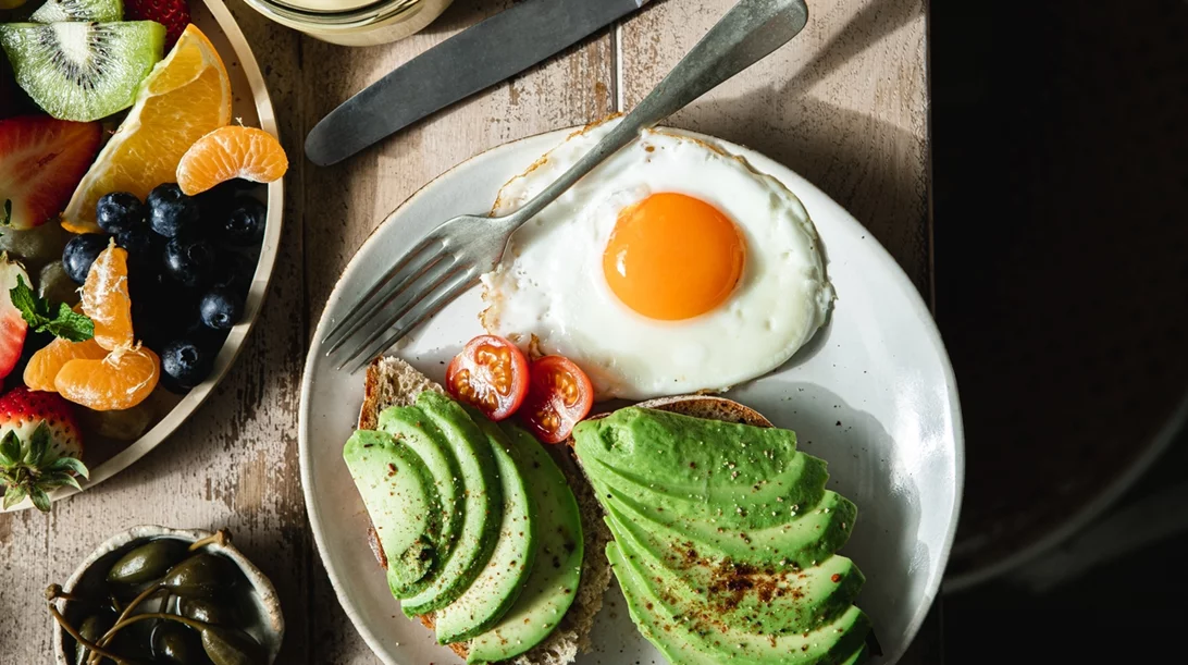 Οκτώ ιδέες για πρωτεϊνικό πρωινό χωρίς αυγό