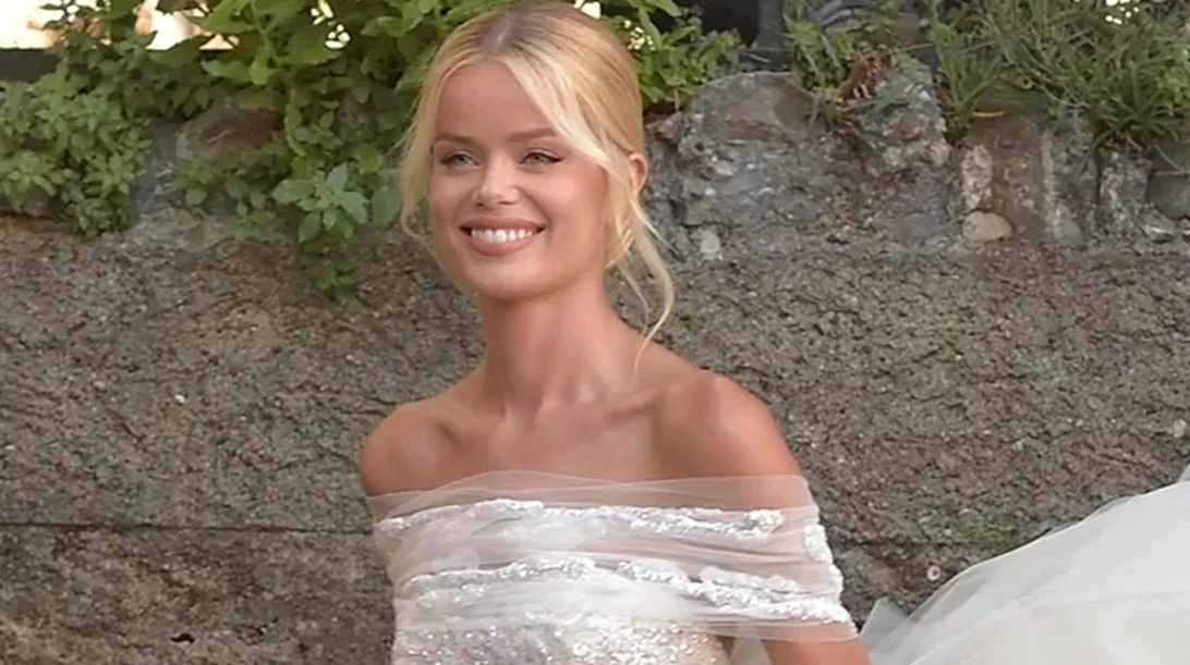 15 ονειρικά νυφικά χτενίσματα που θα κάνουν τη μέρα του γάμου σου ακόμα πιο ξεχωριστή