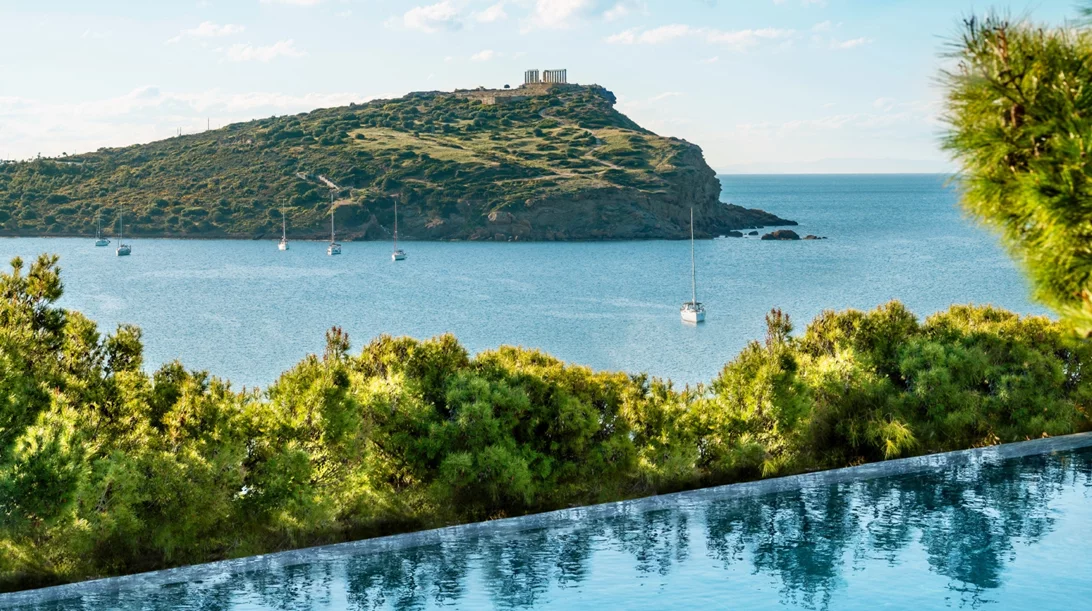 Το Cape Sounio πρωτοπορεί με το ολιστικό πρόγραμμα ευεξίας Elevations of Wellness και την αποκλειστική συνεργασία με την Vicky Vlachonis