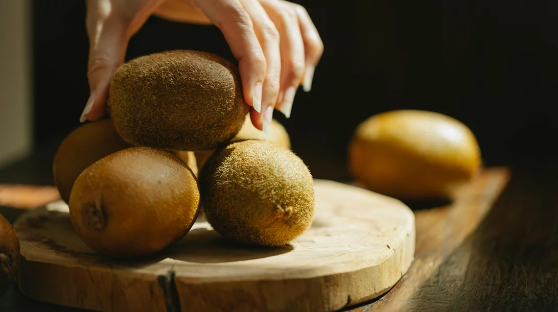 Ακτινίδιο: Να γιατί είναι αποτελεσματικότερο στη δυσκοιλιότητα από άλλα φρούτα