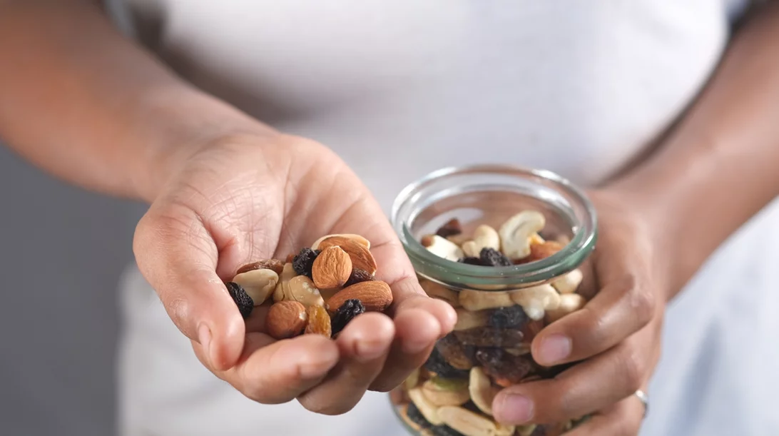 Η διατροφή που καταπολεμά φούσκωμα και δυσκοιλιότητα