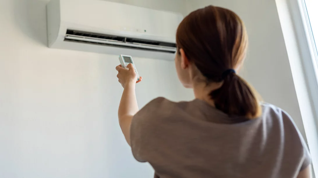 Ποια είναι η σωστή θερμοκρασία στο air condition για τον καύσωνα