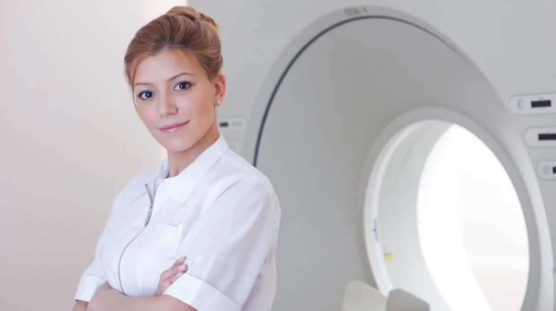 Τι είναι η μαγνητική τομογραφία, πότε συστήνεται και πότε αποφεύγεται
