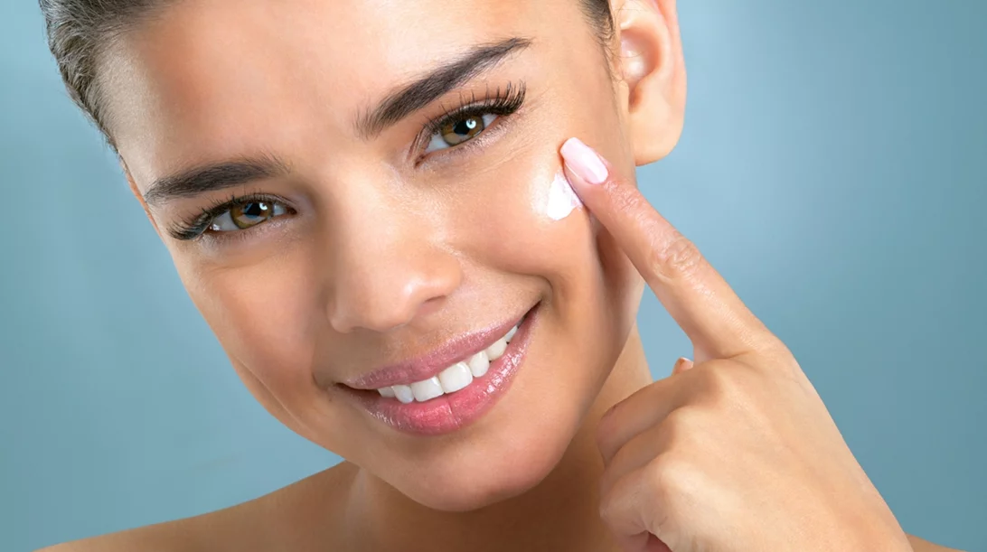 H κίνηση - ματ για νεανική επιδερμίδα που κάθε γυναίκα πρέπει να γνωρίζει