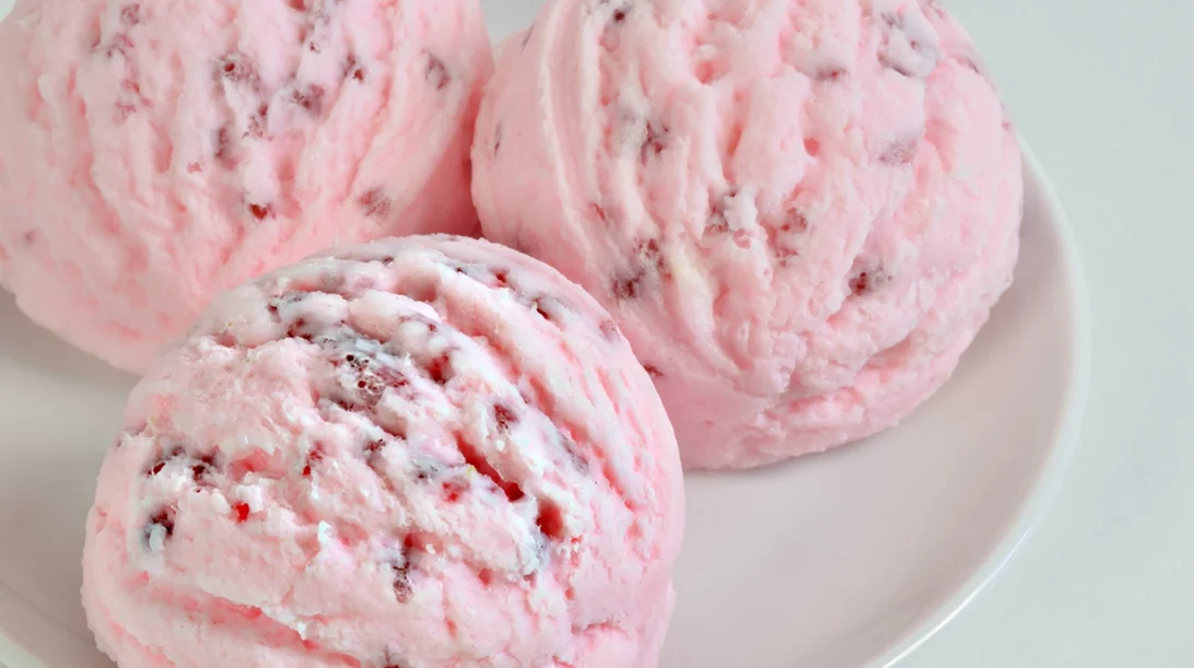 Παγωτό κεράσι με 3 υλικά - Έτοιμο σε χρόνο dt!