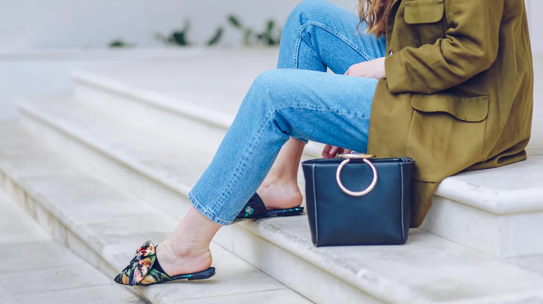 Τα πιο ωραία παπούτσια για γυναίκες που λατρεύουν το μίνιμαλ στιλ