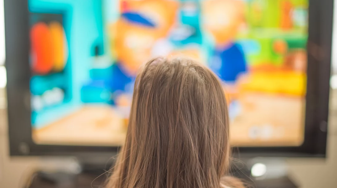 Καμπανάκι για γονείς: Πώς οι διαφημίσεις αυξάνουν την όρεξη των παιδιών χωρίς να το καταλάβουμε